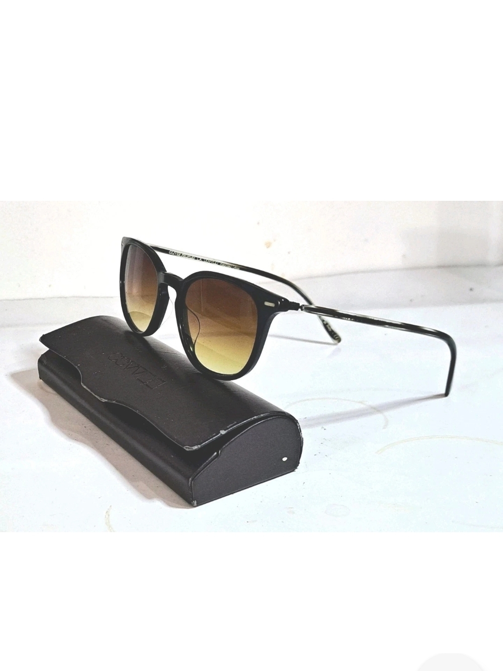 Oliver Peoples OV5364SU 1005K8 Heaton Black Graphite Gradient Grey Unisex